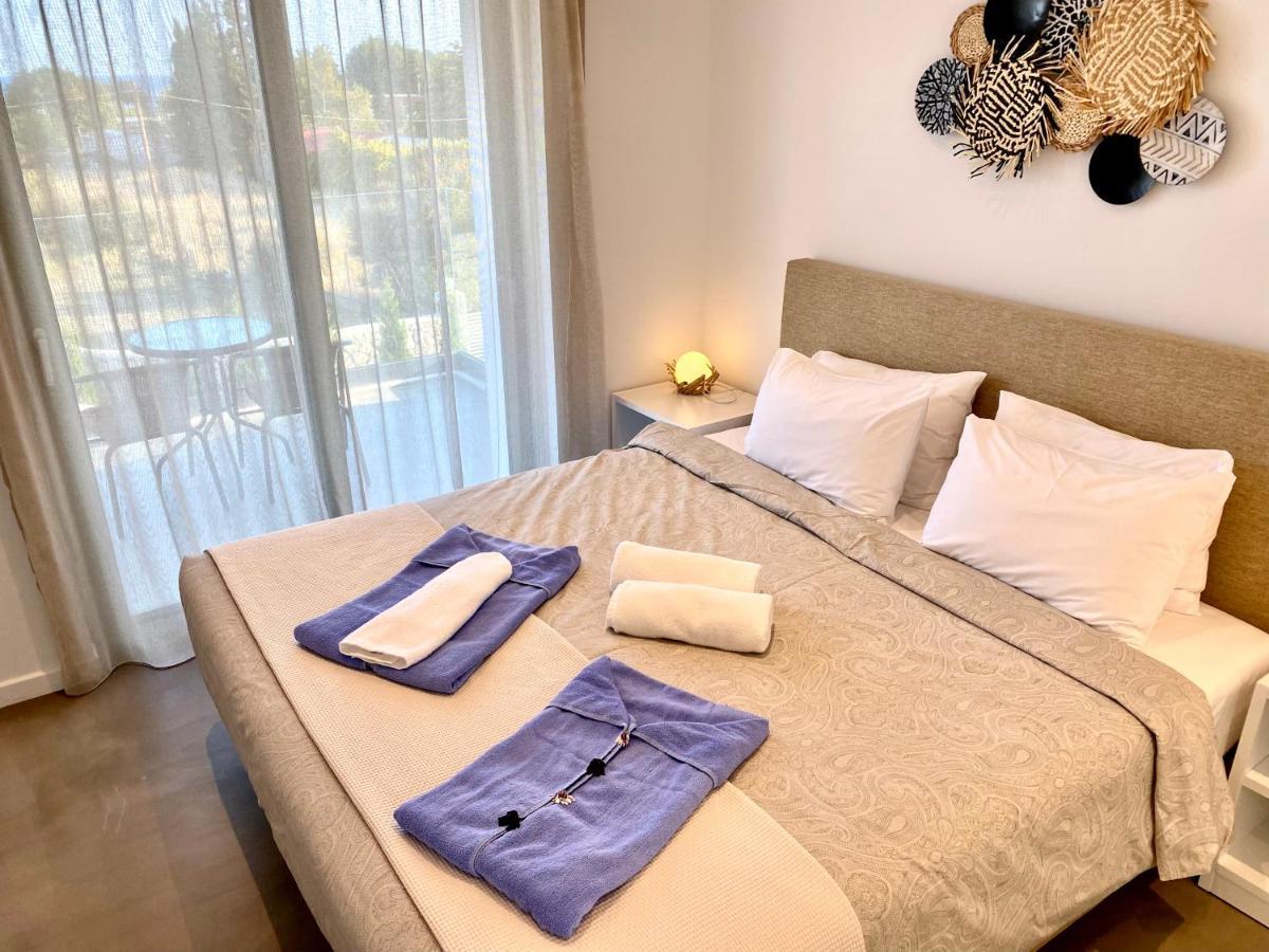 Gennadi Harmony Suites - 200 M From The Sea Extérieur photo